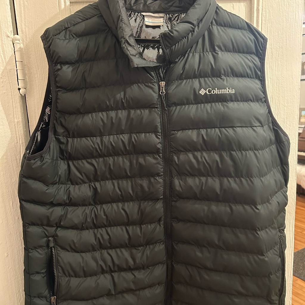 Columbia Black Quilted Vest
